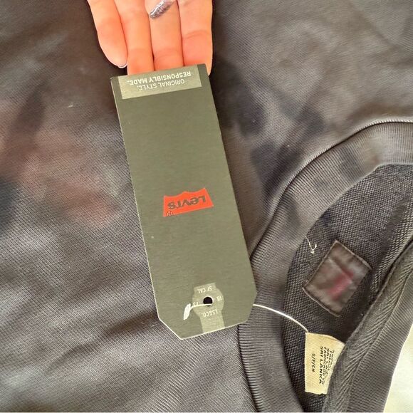 Levi's Men's Charcoal Crewneck Sweater - Picture 6 of 11